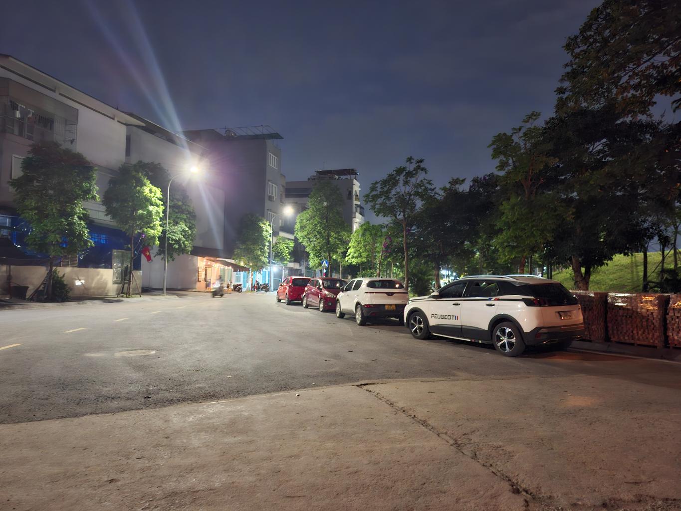 NGỌC THỤY nhỉnh 20 tỷ 80m KHU NHÀ VỈA HÈ PHÂN LÔ Ô TÔ,LONG BIÊN HÀ NỘI 3