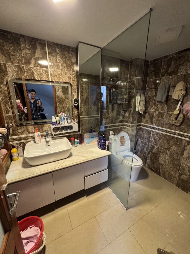Bán nhà Hoàng Cầu, Đống Đa, ô tô tránh 48m2, 5 tầng, Mt 4.9m, chỉ 17 tỷ 4