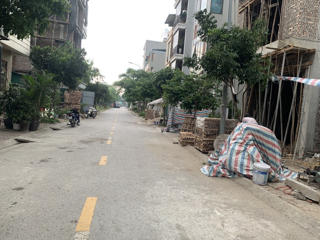 BÁN NHÀ THẠCH BÀN nhỉnh 16 tỷ 60m KHU PHÂN LÔ VỈA HÈ 2 MẶT THOÁNG,LONG BIÊN 2