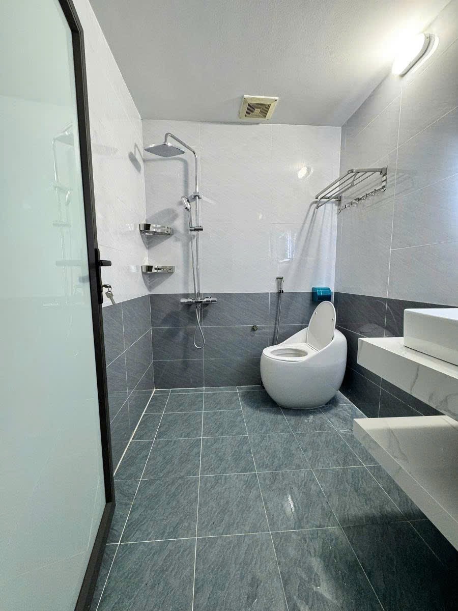 Đống Đa - Tôn Đức Thắng - Khâm Thiên - Ngõ rộng - 32 m - 4 Tầng - 4 PN - 5,6 tỉ. 2