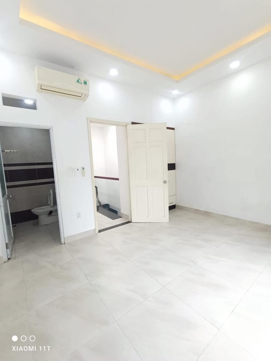 Cho thuê Biệt thự dự án Khu dân cư Hồng Long, Diện tích 200m², Giá 14 Triệu/tháng 4