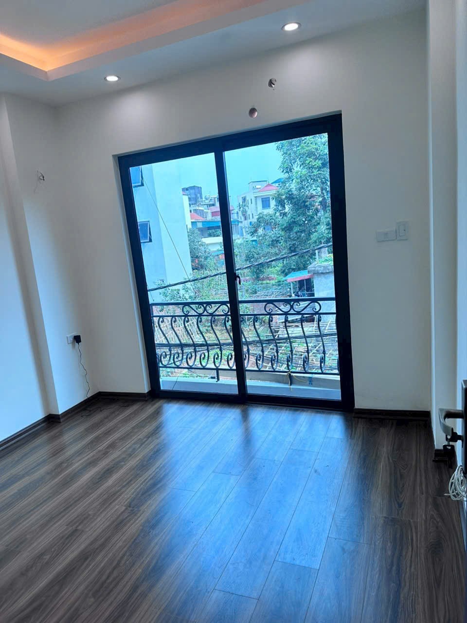 Bán nhà riêng Vân Côn, Hoài Đức. Nhà đơn lập, sân chơi riêng. Sổ đỏ 50m2 xây 4 tầng, 4 ngủ 3