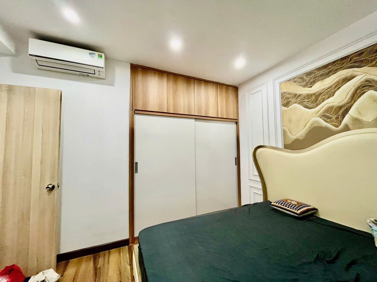 Bán căn góc 80m² view hồ, full nội thất cao cấp – Tầng 4 tòa HH03A KĐT Thanh Hà Cienco 5 4