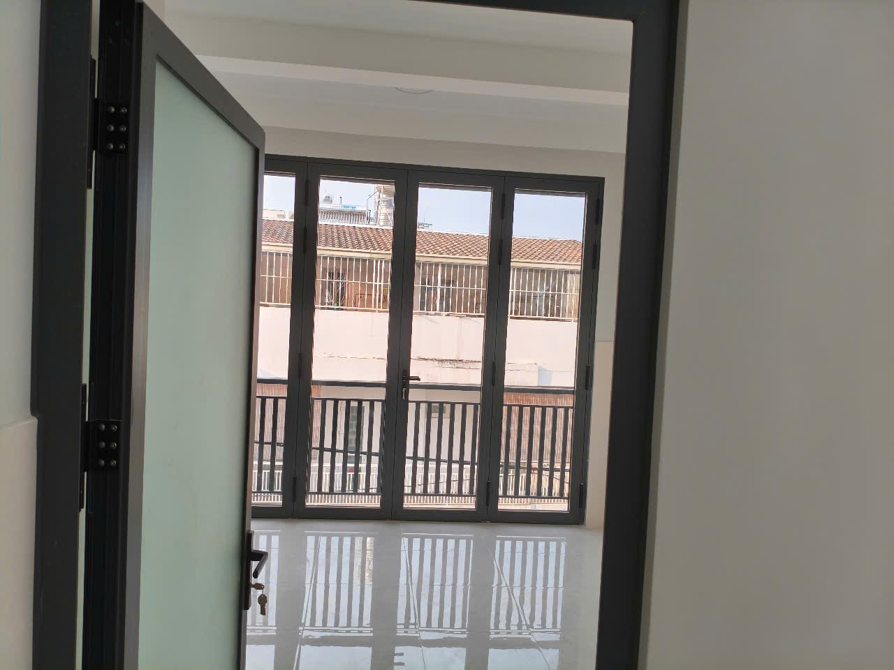 Cho thuê nhà mới xây đường 18,sát bên Gigamall Hiệp Bình Chánh, Diện tích 180m², 5PN,5WC-Giá 19 Tr 4