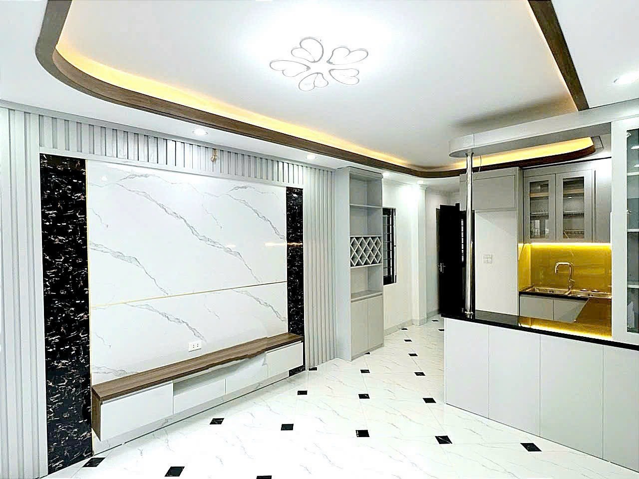 Bán nhà Tân Lập cạnh Vinhomes Đan Phượng. 55m2 xây 6 tầng thang máy sẵn. Đường 3 Ôtô tránh 4