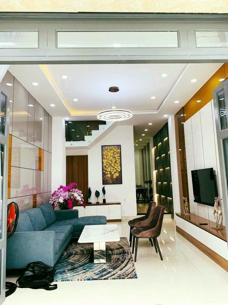 Thạnh Lộc 44, Quận 12  Kết cấu: 60m2 ( 4 x 15 m )Giá chỉ: 4.75 tỷ 4