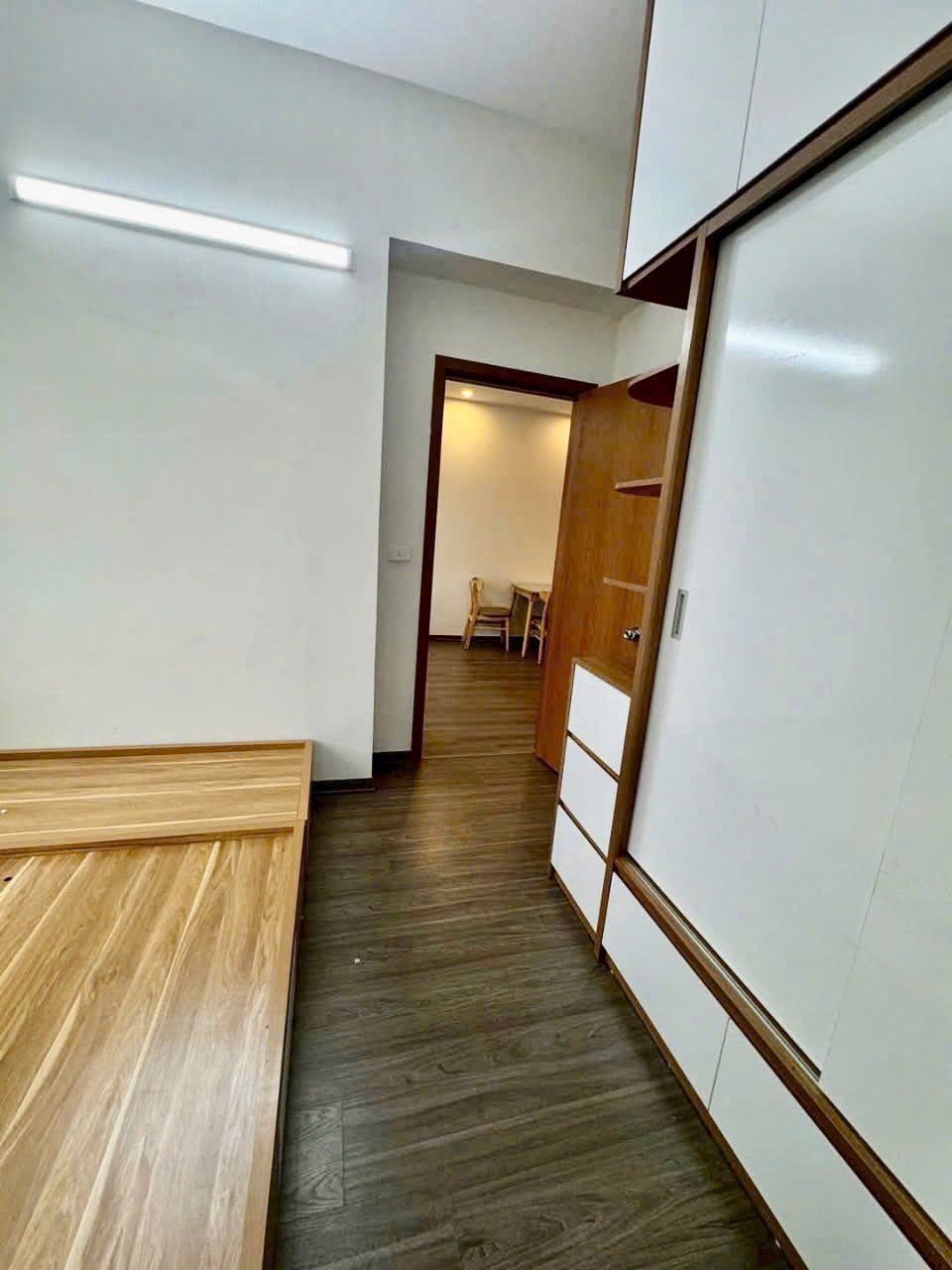 Cần bán căn hộ 2 phòng ngủ view hồ điều hòa – Giá tốt nhất tòa HH03B KĐT Thanh Hà Cienco 5 4