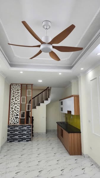 Bán nhà LÔ GÓC Lai Xá, Kim Chung, Hoài Đức. Ngõ thông tứ tung, ô tô, kinh doanh. 38m2, 4 tầng, chỉ 3