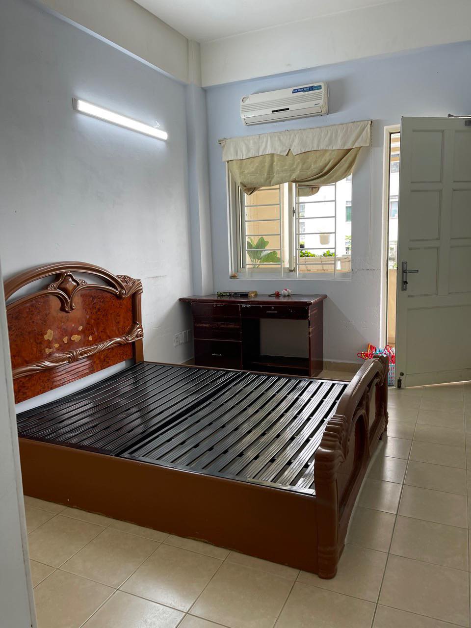 Cho thuê căn hộ Ngần Hàng ACB Ông Ích khiêm, Q.11,  DT : 120 m2, 3PN, 2WC, Giá : 13  triệu/tháng 2