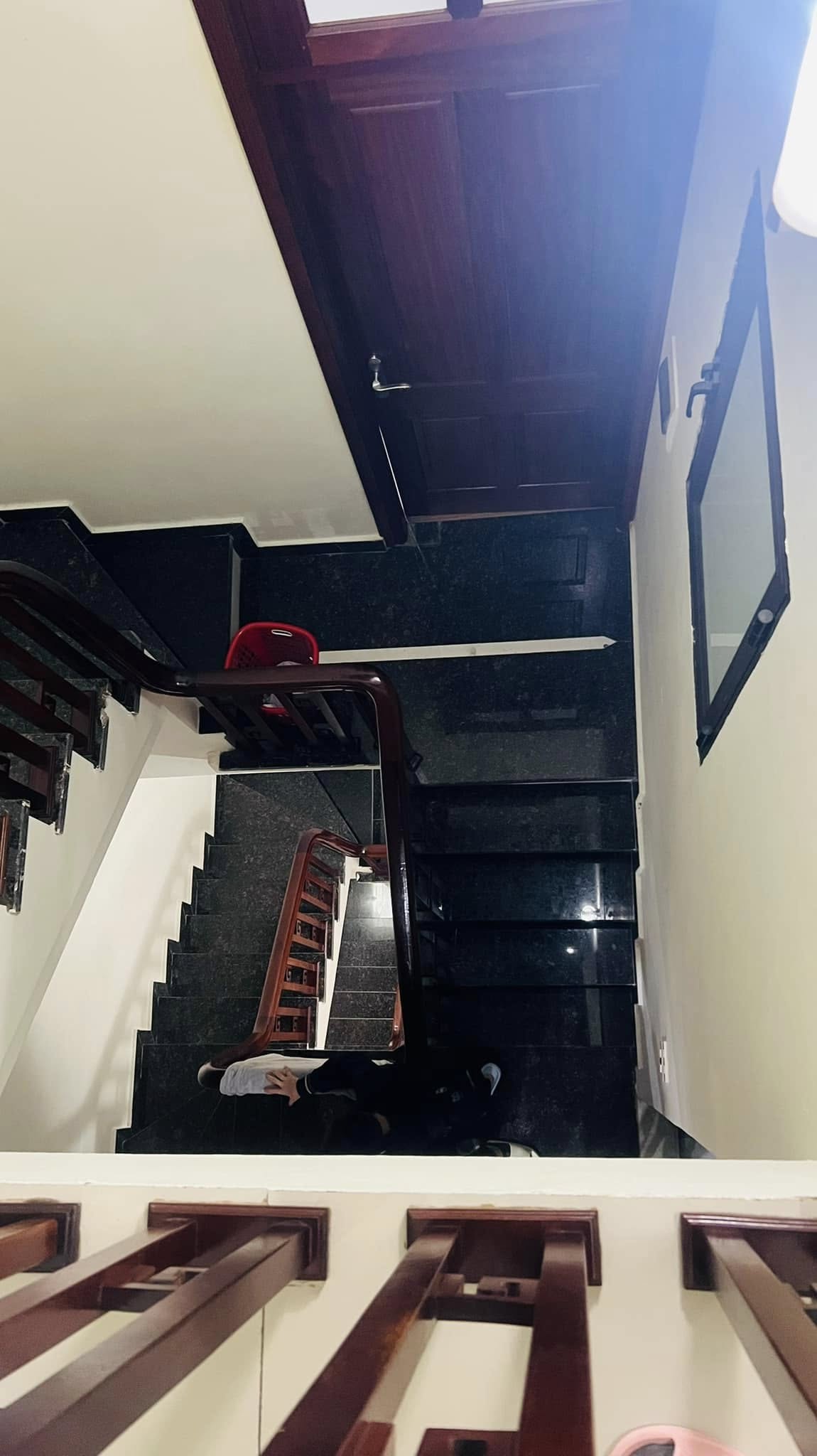 BÁN NHÀ NGUYỄN XIỂN THANH XUÂN, GẦN PHỐ PHÂN LÔ OTO TRÁNH KINH DOANH, 53M2, NHỈNH 18 TỶ 4