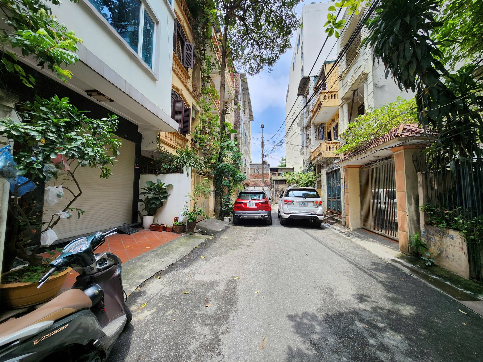 CẦN BÁN NHÀ NGỤY NHƯ KONTUM THANH XUÂN, VỈA HÈ OTO TRÁNH KINH DOANH, 52M2 NHỈNH 20 TỶ