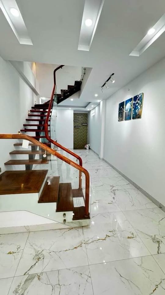Chính chủ cần sang tên lô 50m. Miêu Nha, Nam Từ Liêm, Hà Nội. Tháng 4 này. 2