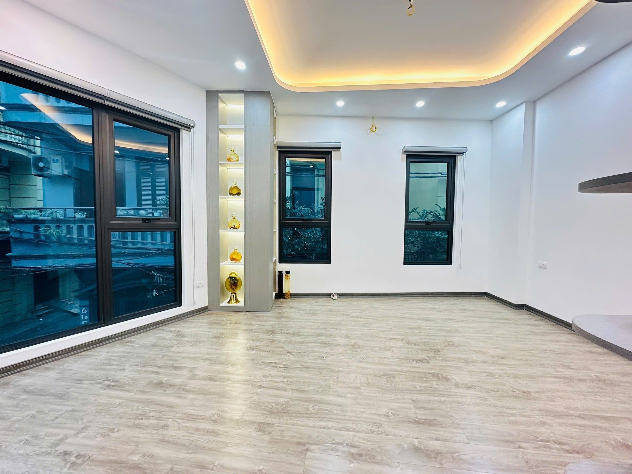 BÁN NHÀ KIM NGƯU – LÔ GÓC – NGÕ THÔNG – Ô TÔ TRƯỚC NHÀ – NHÀ MỚI KÍNH KOONG – GIÁ ĐÃ GIẢM CHỈ 10.5 3