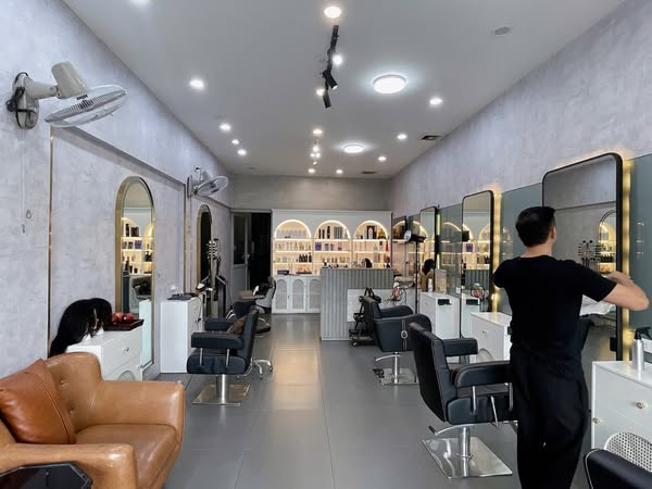 Giảng Võ Mặt Tiền 11M Ô TÔ Tránh Đỗ 135M2 4 Tầng 65 Tỷ View Thoáng vĩnh viễn