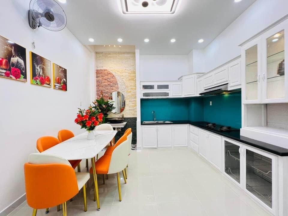 Mặt tiền xe hơi Bùi Minh Trực, ngang 4m5, Nhà đẹp lung linh chỉ 9 tỷ nhỉnh 4