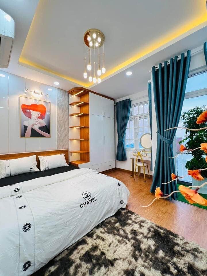 Mặt tiền xe hơi Bùi Minh Trực, ngang 4m5, Nhà đẹp lung linh chỉ 9 tỷ nhỉnh 3