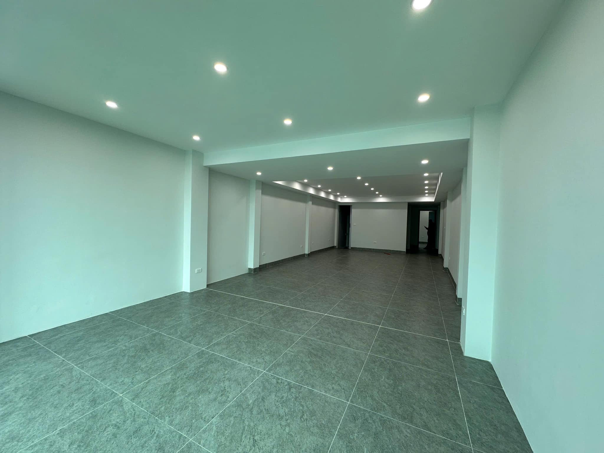 Mặt Phố Nguyễn Thái Học 8 Tầng 1 Hầm 150M2 82 Tỷ 2 Mặt Thoáng Trước Sau 2