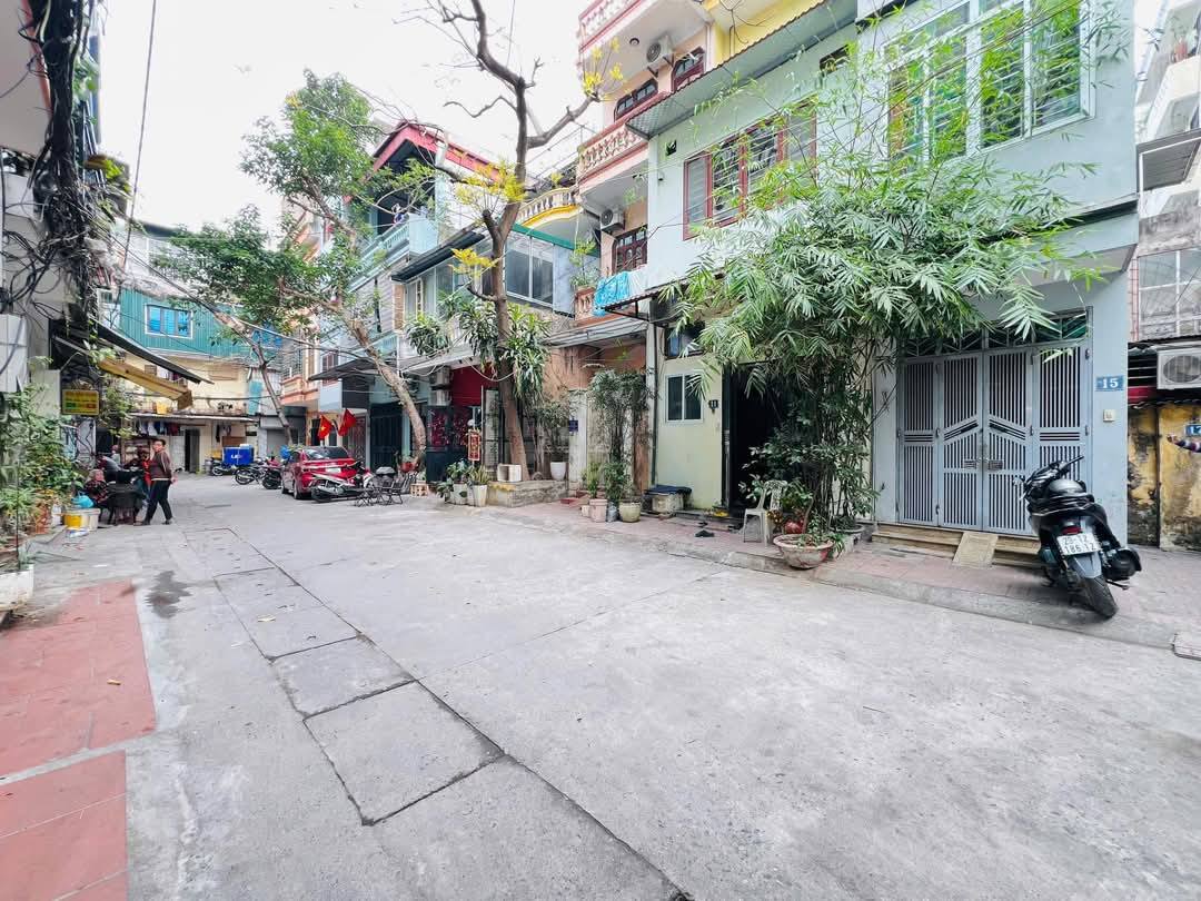 PHÂN LÔ NÉT - NGÕ THÔNG CÁC NGẢ - Ô TÔ ĐỖ CỬA - NHÀ ĐẸP DÂN XÂY - NGUYỄN TRÃI - 19 TỶ