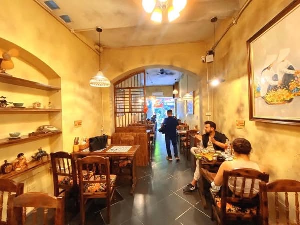 Mặt Phố Liên Trì MT 10M 1 sổ 1 Chủ 90M2x3 Tầng 73 Tỷ Có nóc xây building 5