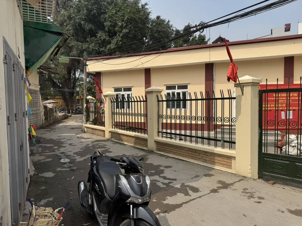 Trong tháng 4 này. Chính chủ cần sang tên lô 34m. Miêu Nha, Nam Từ Liêm, Hà Nội. 2