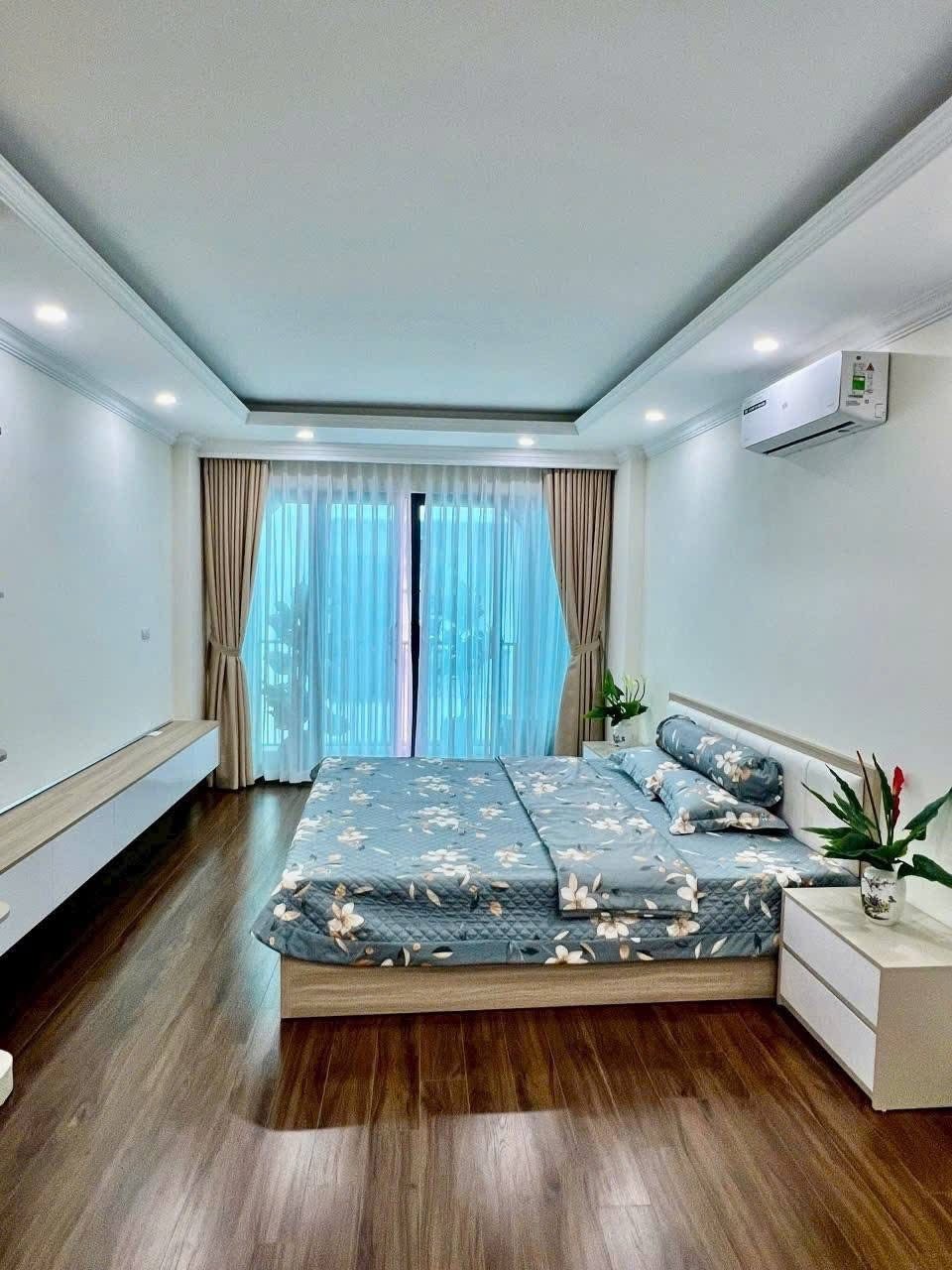 NHÀ MỚi NGUYỄN VĂN HUYÊN - CẦU GIẤY – THANG MÁY - ÔTÔ VÀO NHÀ – NGÕ THÔNG – 45m2*7T 4