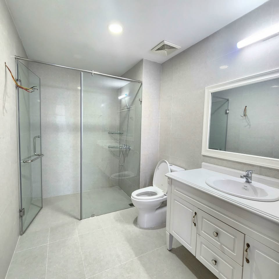 Căn hộ 3 phòng ngủ, 124,5m, nội thất cơ bản hoàn thiện- Iris Garden, Mỹ Đình. 6