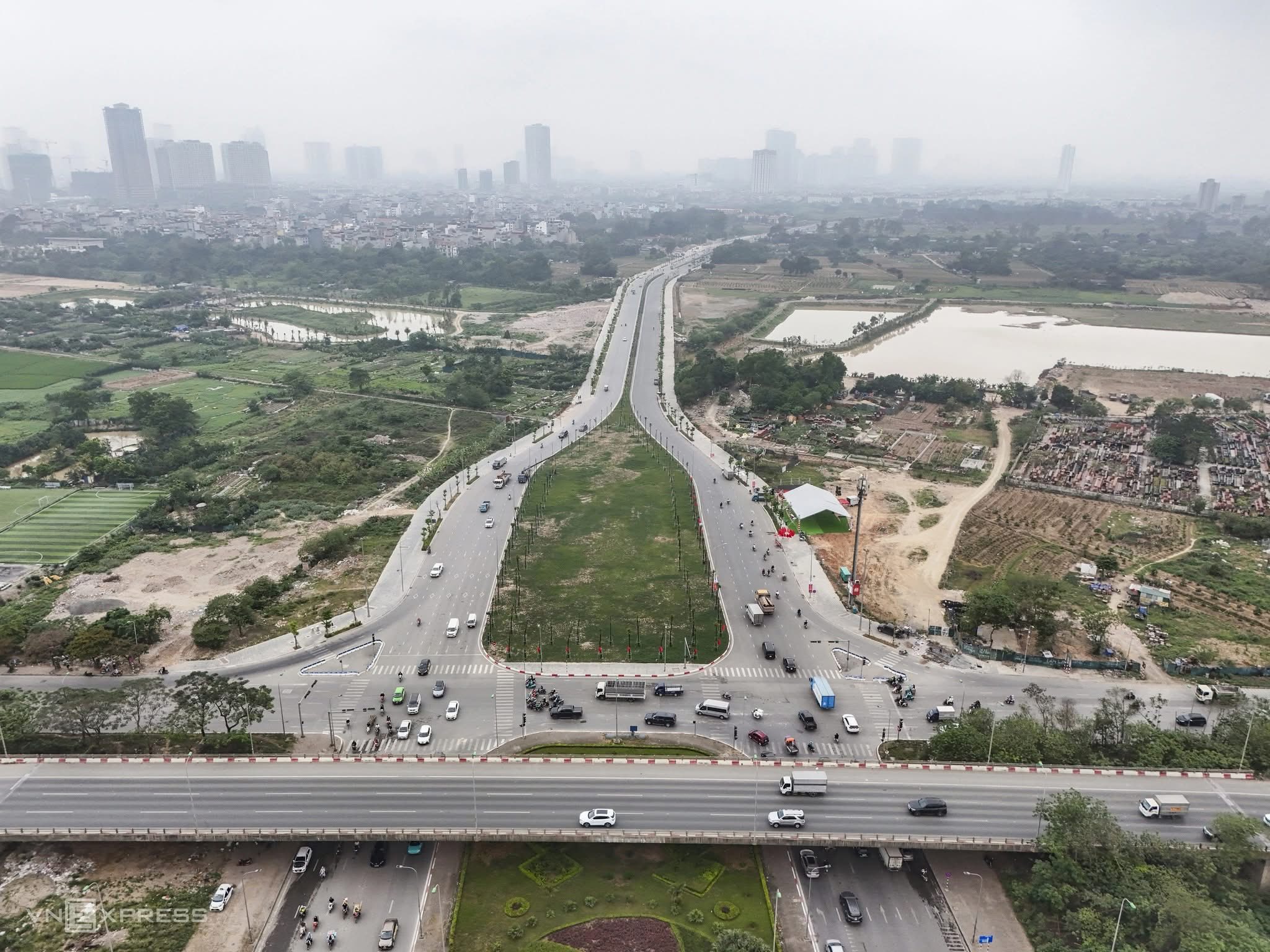 CƠ HỘI VÀNG: LOUIS CITY LÔ GÓC - 160M 5 tầng MT25m giá 42 tỷ (có Tl) - KINH DOANH VIP - DÒNG TIỀN