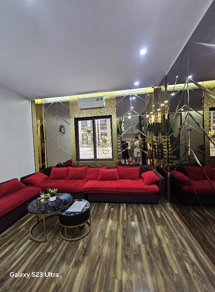 HIẾM NGUYỄN CHÍ THANH - PHÂN LÔ BÀN CỜ - Ô TÔ TRÁNH – 45m*6T – 18 TỶ- ĐANG KINH DOANH SPA 2