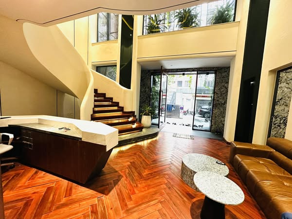Nhà Nguyễn Văn Ngọc Lô Góc 3 Mặt Thoáng MT 10M 220M2 140 Tỷ Vỉa Hè KD Ô TÔ Tránh 5