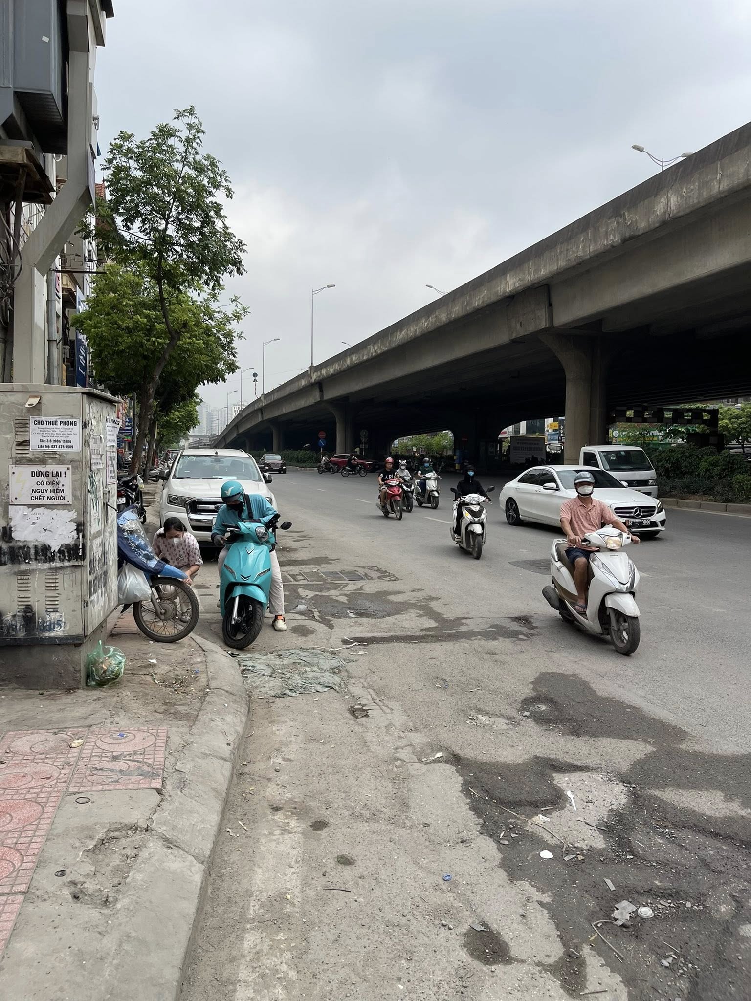 BÁN NHÀ MẶT PHỐ THANH XUÂN, LÔ GÓC VỈA HÈ RỘNG OTO TRÁNH KINH DOANH ĐỈNH, 60M2, 14.X TỶ