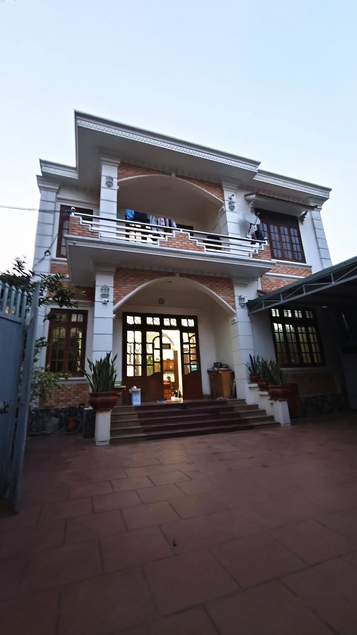 NGỌC THỤY 33 tỷ 170m BIỆT THỰ VIEW HỒ,VỈA HÈ Ô TÔ,LONG BIÊN HÀ NỘI