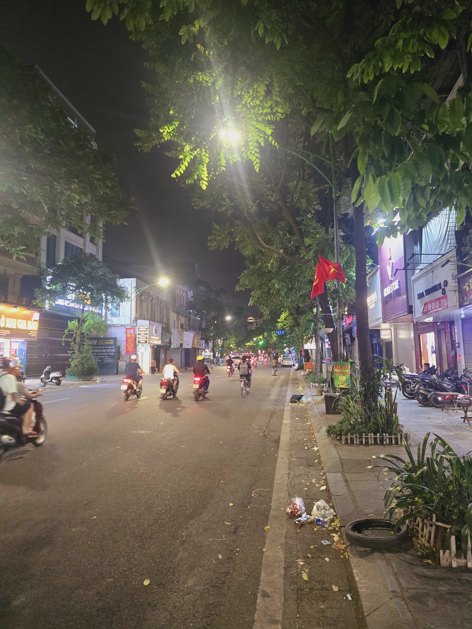 Mặt Phố Kim Ngưu 200M2 70 Tỷ Lô Góc 3 Thoáng Đầu Phố Sát lò đúc 4