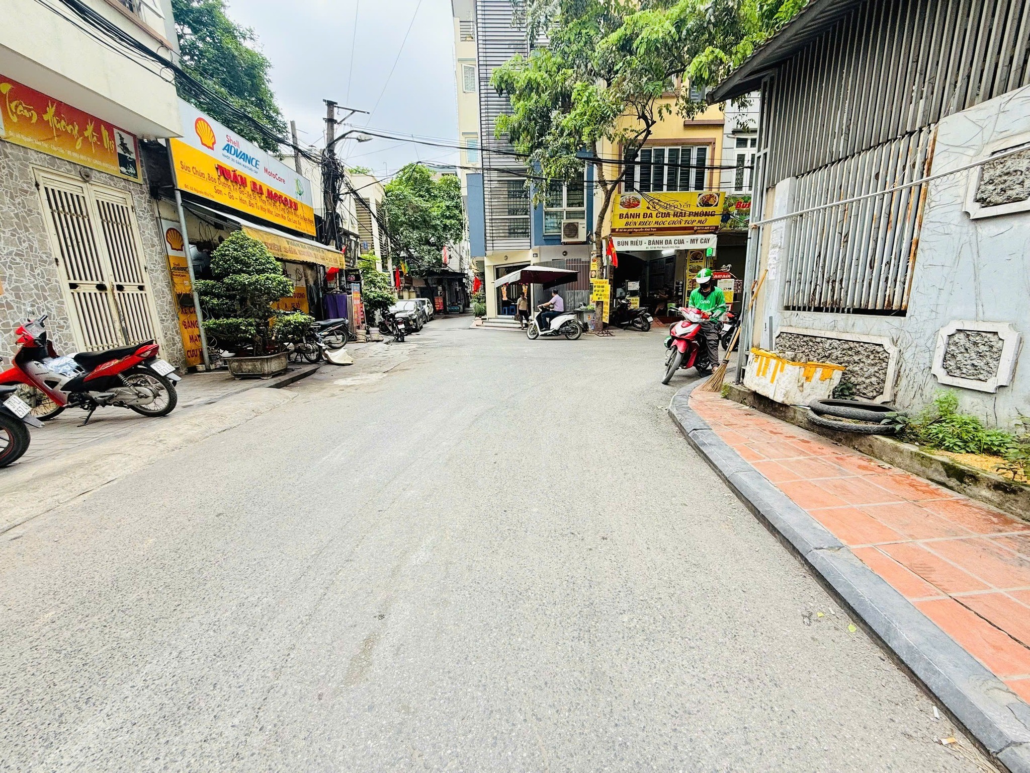 SIÊU PHẨM - MẶT PHỐ NGUYỄN KHẢ TRẠC CẦU GIẤY- KINH DOANH SIÊU ĐỈNH - GARA Ô TÔ - 22 TỶ