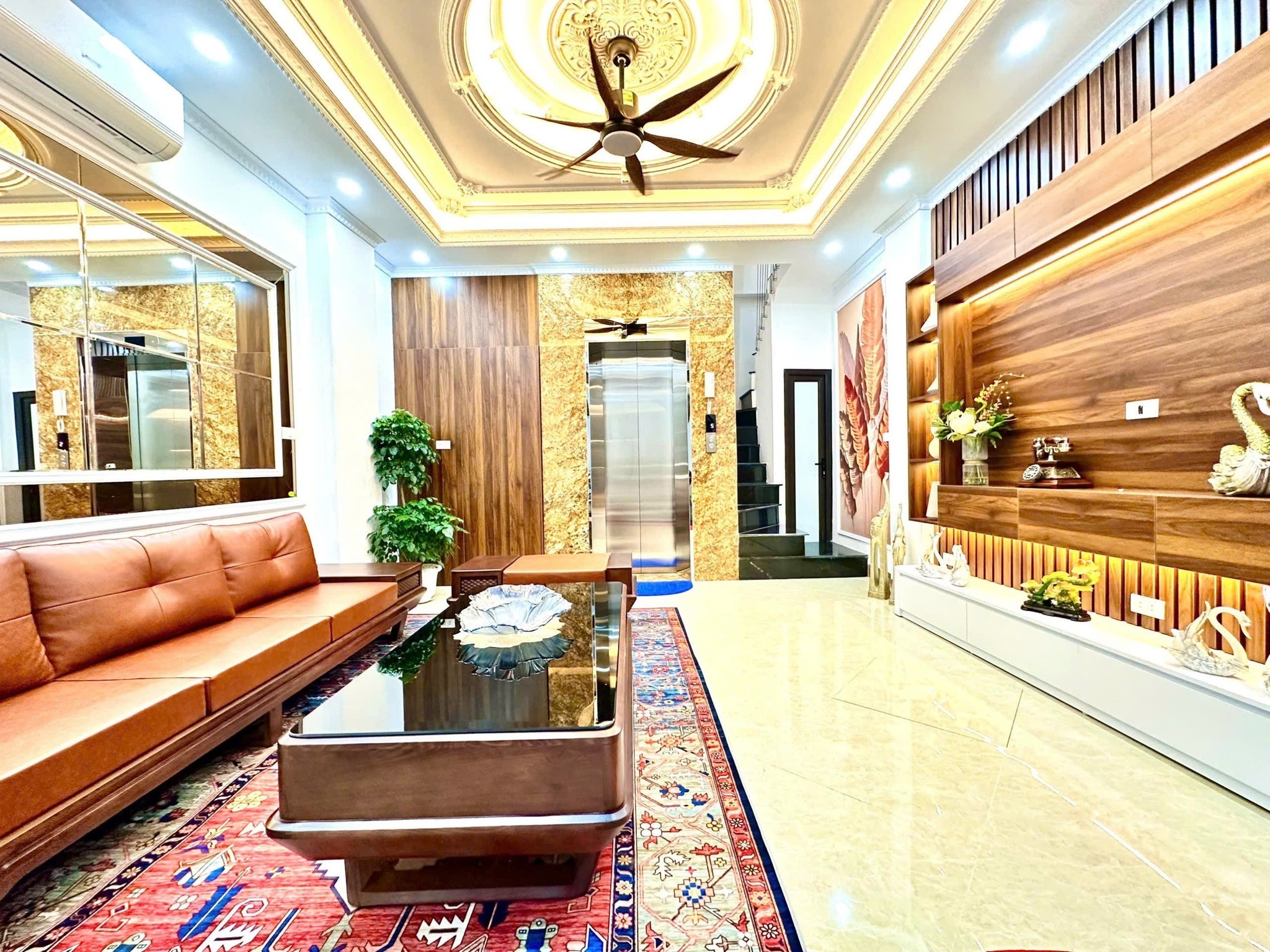 BÁN NHÀ ĐẸP NHẤT NHÌ CẦU GIẤY – TRUNG TÂM CẦU GIẤY – NGÕ 5M Ô TÔ – SỔ ĐỎ CHÍNH CHỦ – GIÁ MÊM NHẤT 5