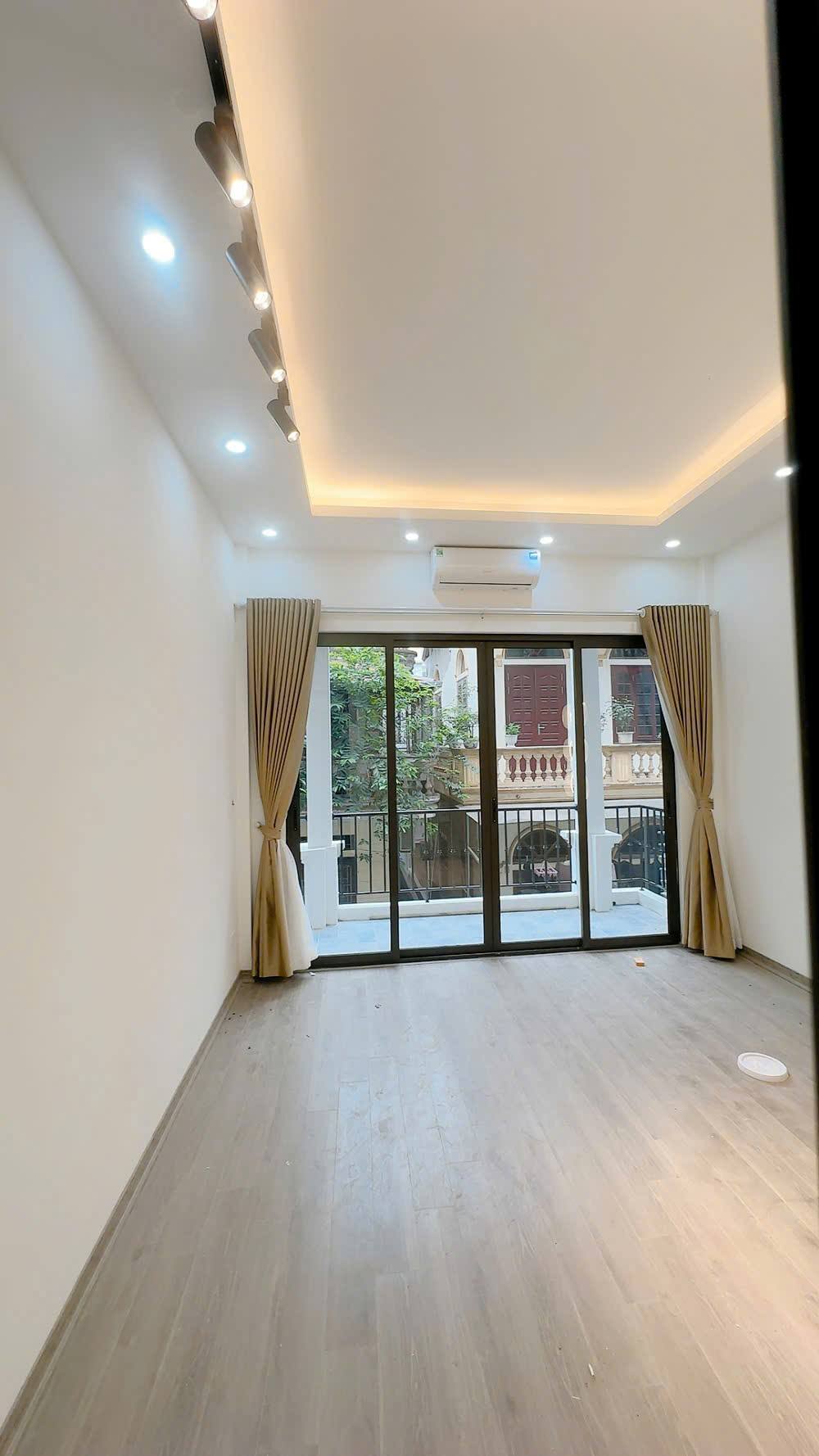 NHÀ PHÂN LÔ - Ô TÔ TRÁNH – GARA- Ô TÔ NGỦ TRONG NHÀ – 55M2– 15 TỶ – KINH DOANH ĐỈNH 3