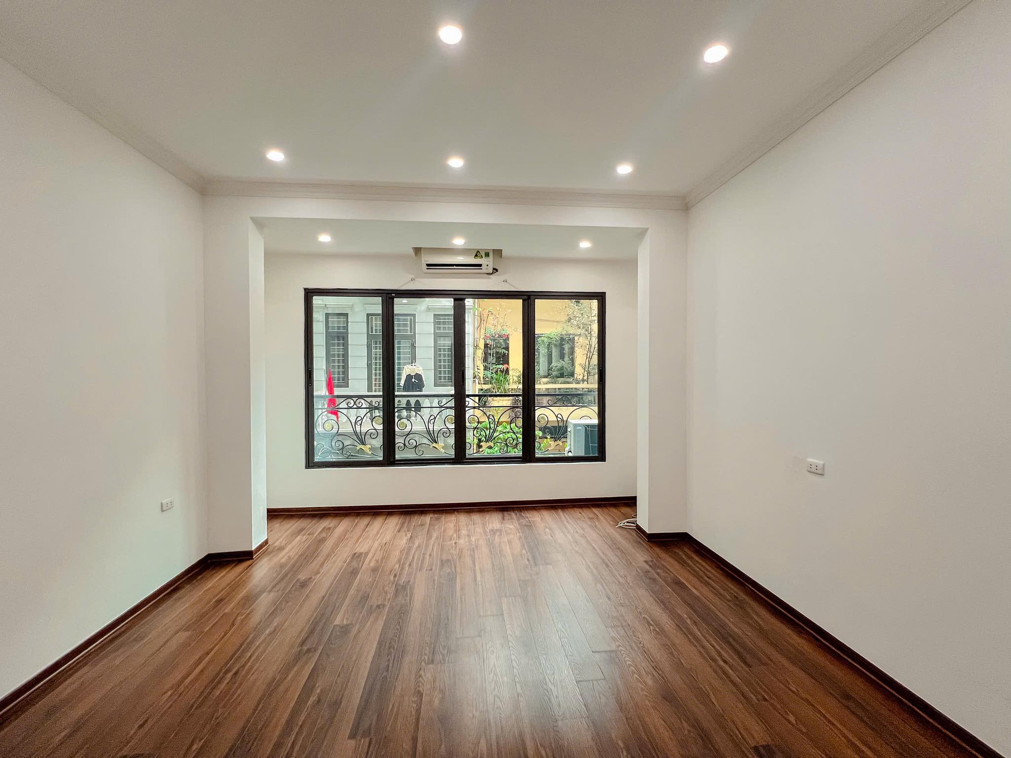 CẦN BÁN NHÀ THANH XUÂN GẦN PHỐ PHÂN LÔ OTO ĐỖ CỬA KINH DOANH VP, DT54M2 CHỈ 16 TỶ 3