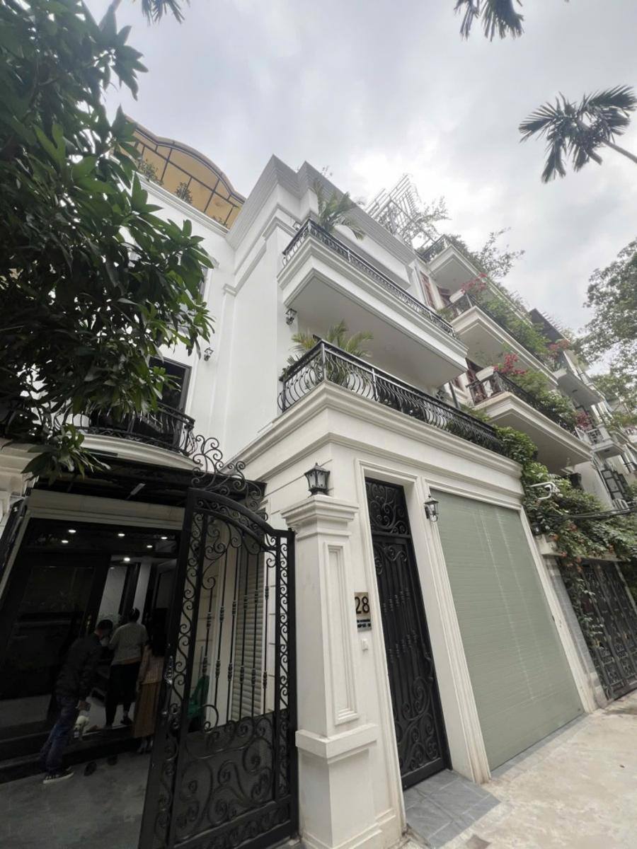 VIP - BIỆT THỰ MỚI CỰC ĐẸP KHU KIM ĐỒNG, YÊN TĨNH, THOÁNG MÁT, THANG MÁY NHẬP KHẨU, NỘI THẤT XỊN 2