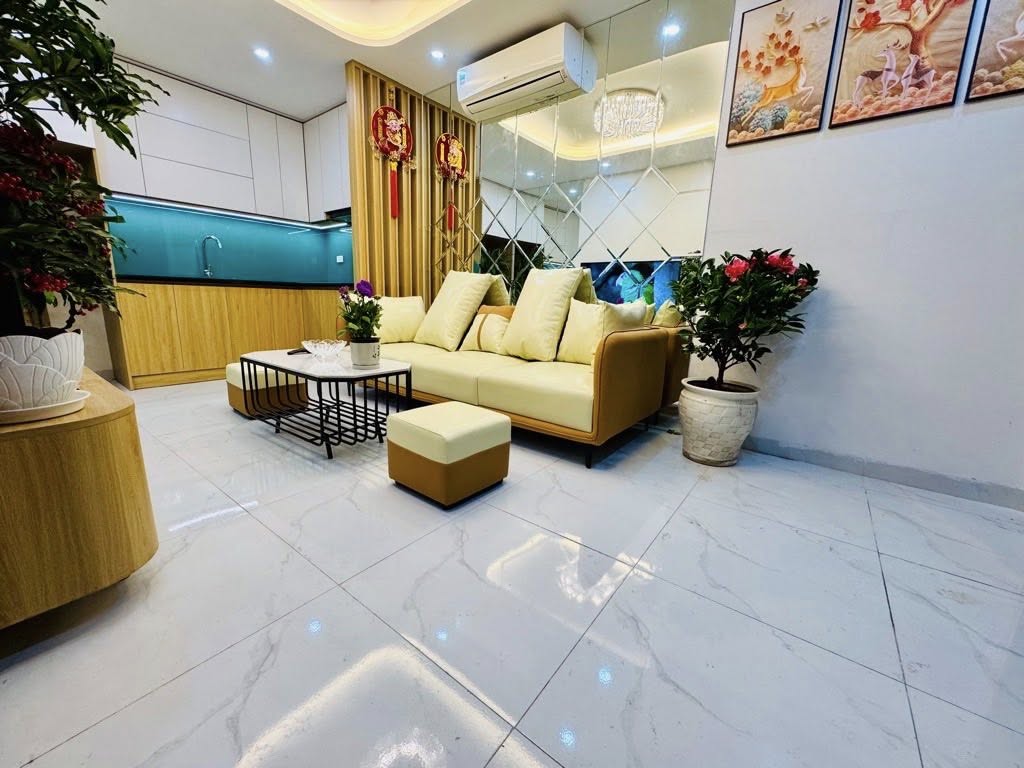 SIÊU HOT – NHÀ ĐẸP NHƯ SPA – NGÕ THÔNG – FULL NỘI THẤT3 NGỦ KHÉP KÍN – GẦN TIMES CITY – NHỈNH