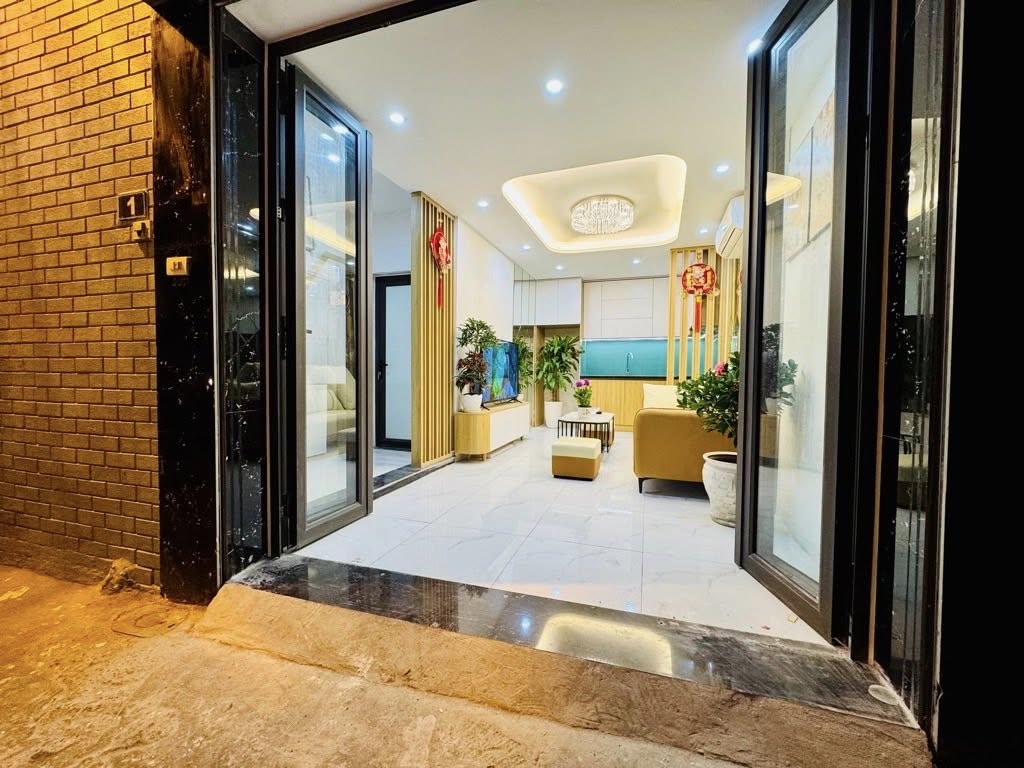 SIÊU HOT – NHÀ ĐẸP NHƯ SPA – NGÕ THÔNG – FULL NỘI THẤT3 NGỦ KHÉP KÍN – GẦN TIMES CITY – NHỈNH 2