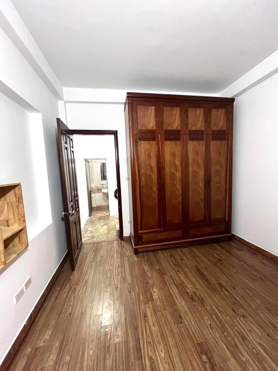 Ngõ thông, 3 gác đỗ cửa, Yên Hòa, Cầu Giấy 26/30m 5T, gần phố, nhỉnh 6 tỷ