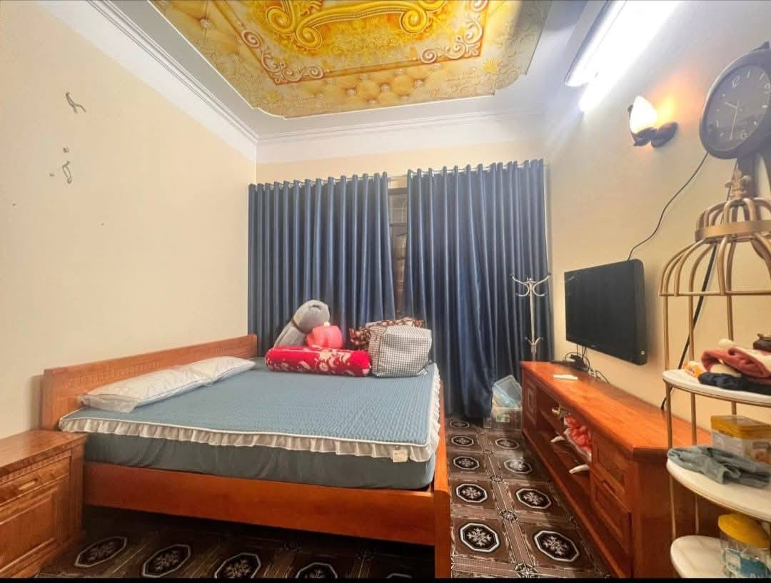 BÁN GẤP-NHÀ MẶT PHỐ BÁT KHỐI-170M 21TỶ-VỈA HÈ-3 THOÁNG-MẶT TIỀN RỘNG-KD VĂN PHÒNG 2