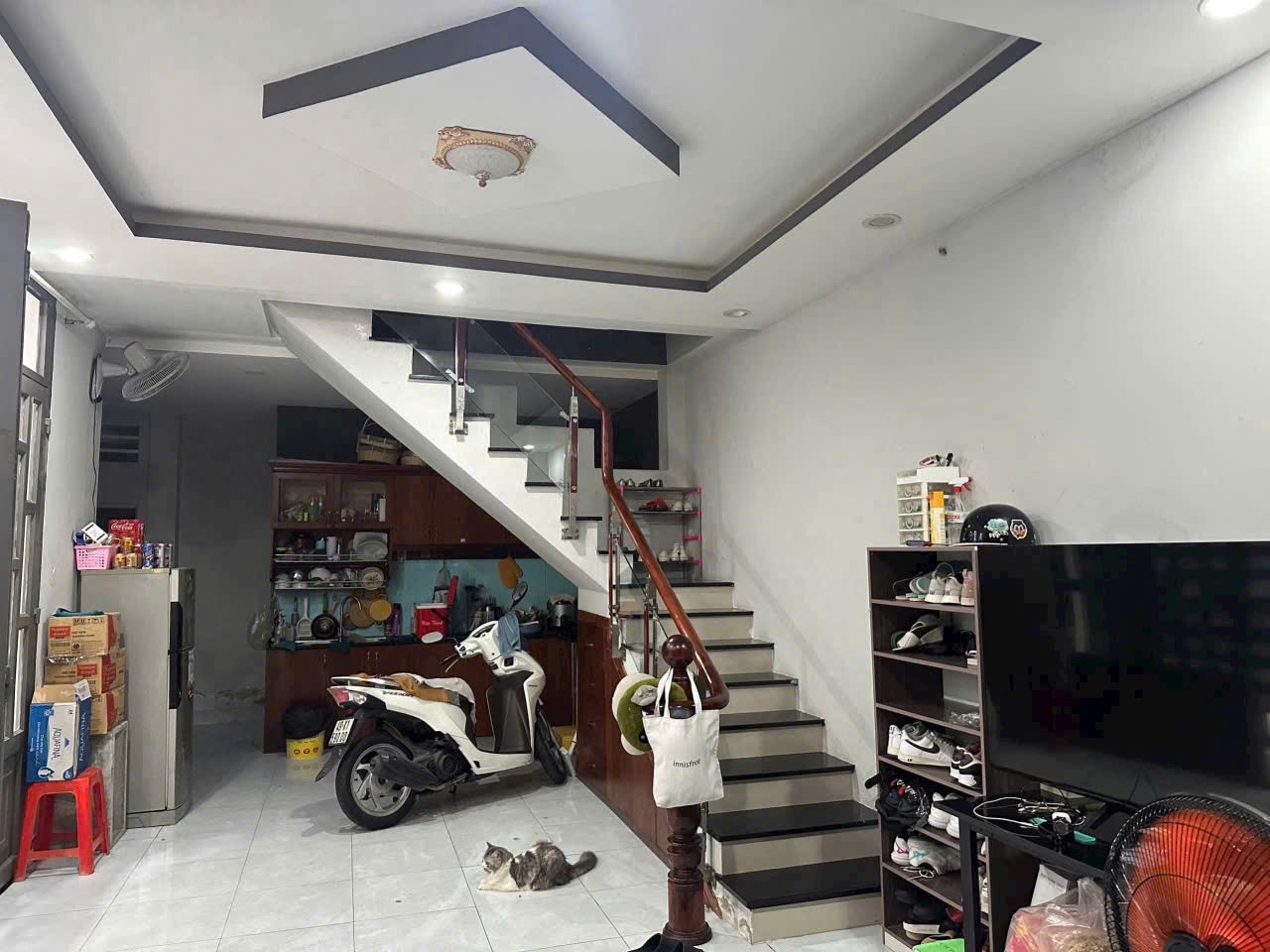 Căn nhà Hot nhất lúc này! Diện tích lớn ngang hiếm 6,1m, Lê Quang Định, P11,BT - 6.1 x 10m - Giá: 2
