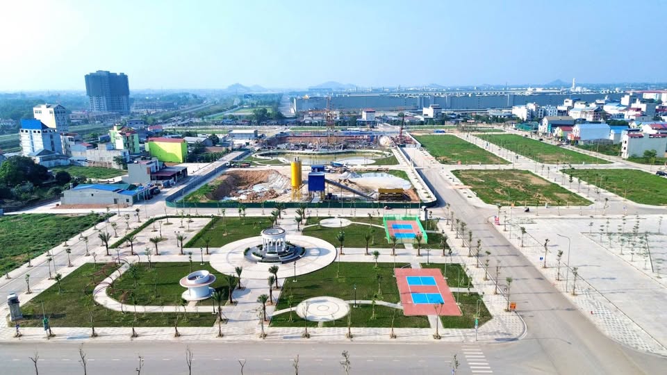 Quỹ đất nền đẹp giá tốt cho nhà đầu tư ngay cạnh KC Sam Sung. Tiềm năng sinh lời vượt trội. 2
