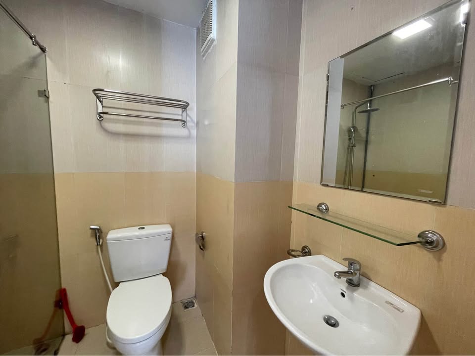 Do chuyển định cư, cần bán căn hộ 3Pn 96m2 View Biển Đông Nam trung tâm du lịch Bãi Cháy, Hạ Long.