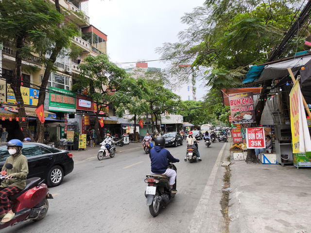 NHÀ MẶT PHỐ TRẦN CUNG - KINH DOANH SIÊU ĐỈNH - ĐƯỜNG THÔNG HÈ THOÁNG - SỔ ĐỎ  CẦM TAY - TIỀM NĂNG 2