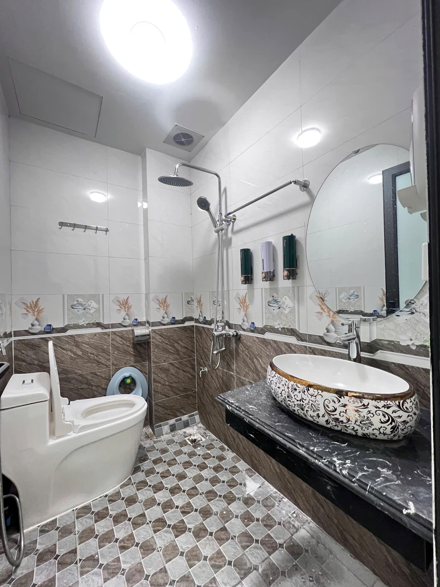 Nhà Tiền Yên, Hoài Đức, 3km Vinsmart City 42M 4 Tầng, 4 ngủ, full đồ, ô tô đỗ gần nhà giá 3.8 tỷ 6