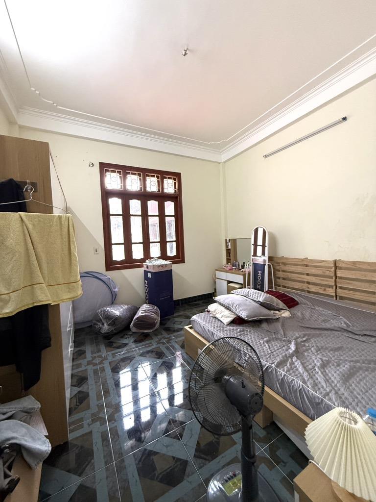 BÁN NHÀ PHÂN LÔ LÊ TRỌNG TẤN, Ô TÔ ĐỖ CỬA, DT 68M2, 18 TỶ 5