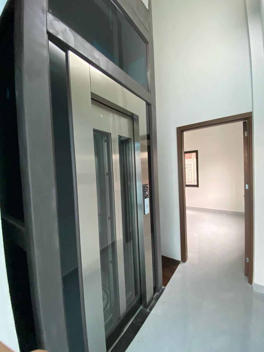 PHÂN LÔ Ô TÔ - Ở, KINH DOANH - THANG MÁY, 2 THOÁNG 41M2*5T NHỈNH 17 TỶ- NHÀ ĐẸP TT CẦU GIẤY 4
