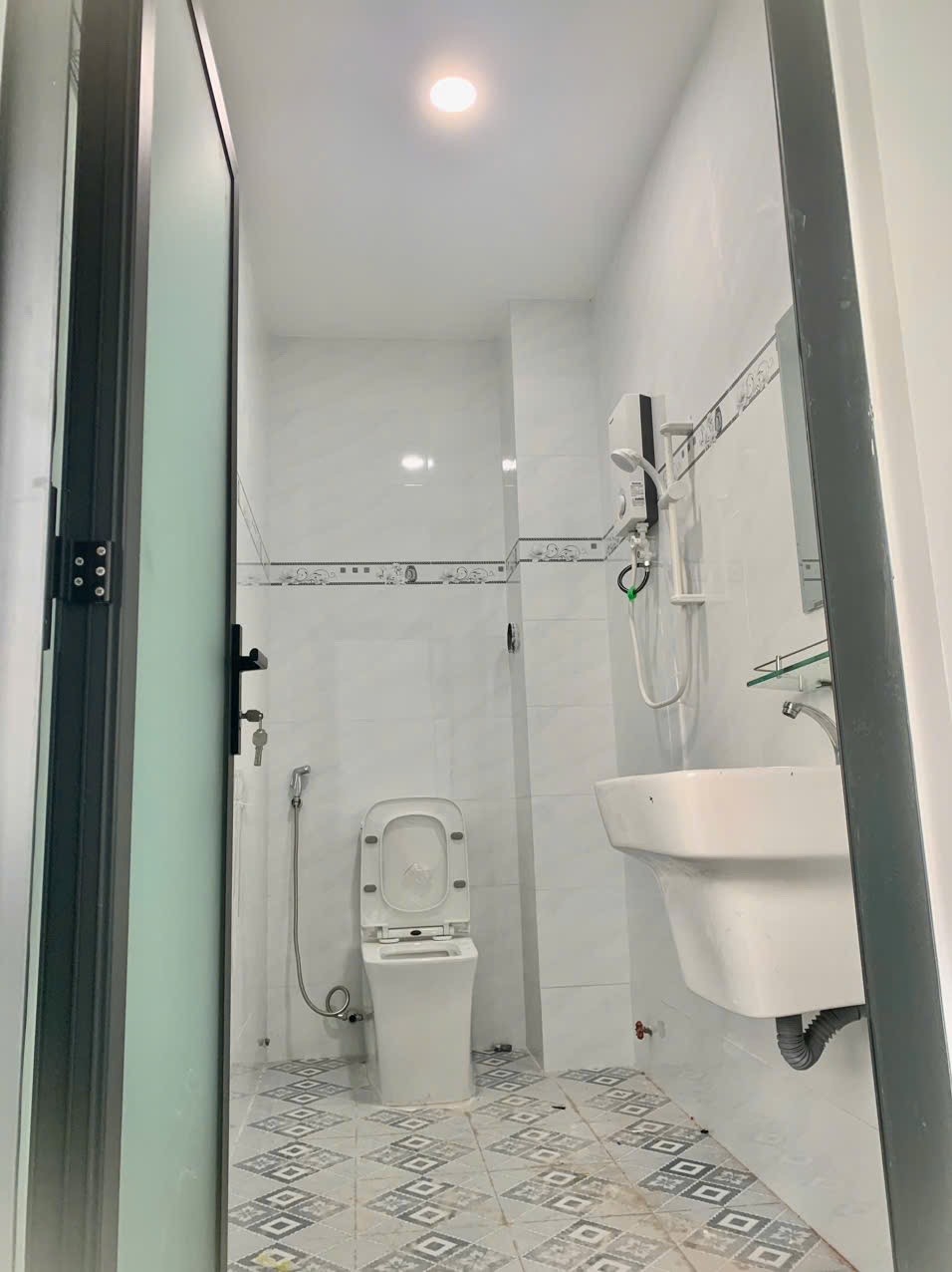 BÁN NHÀ 2 TẦNG HẺM OTO KHU NGÔ ĐẾN - VĨNH PHƯỚC- Diện tích 70.2m2 >Giá bán 4 tỷ 200 triệu 3