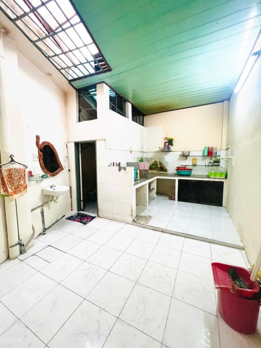 Hẻm XEHƠI đậu cửa Thoại Ngọc Hầu TP 5X18m2 C4 tiện xây mới, cho thuê CHỈ 5 TỶxx 3